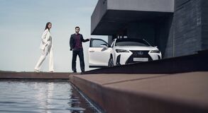 Lexus UX 2023